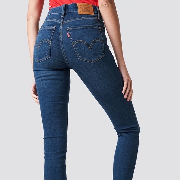 live jeans price